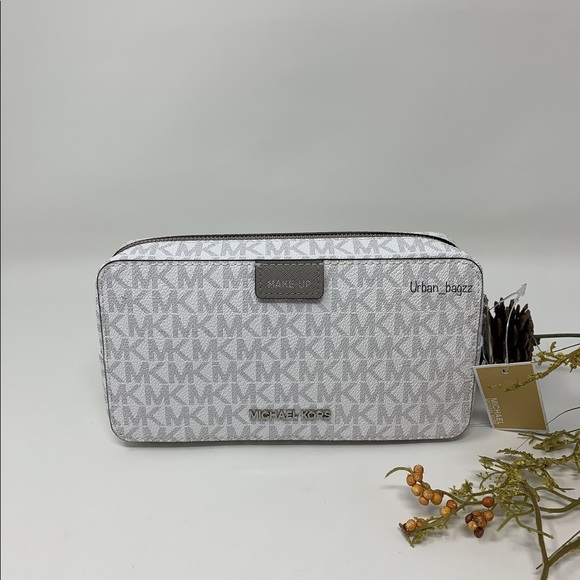 Michael Kors JST Large Double Zip Travel Pouch - Picture 4 of 8